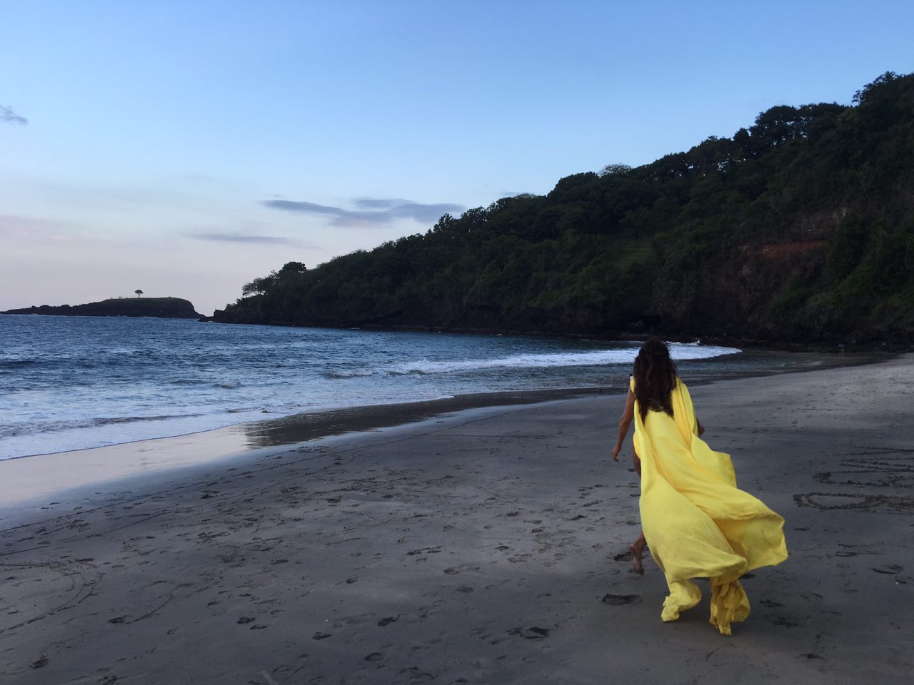 Анна Седокова самостоятельно сняла невероятно красивый клип на новую песню 